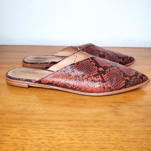 Madewell Emilia Snakeskin Mules Leather Slides Red Casual Summer Going Out SZ9 - Picture 3 of 9